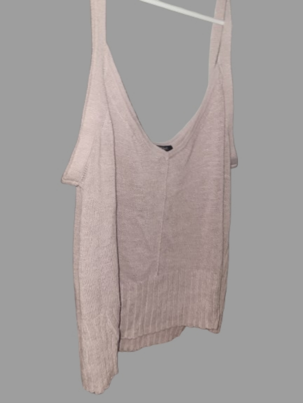 Banana Republic Lightweight V-Neck Tank Top - Dusty Blush - Picture 4 of 6